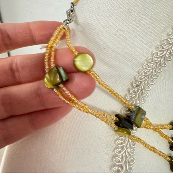 Yellow Green Hawaiian Shell Multi Strand Necklace Polished Beads Jewelry - Picture 7 of 8